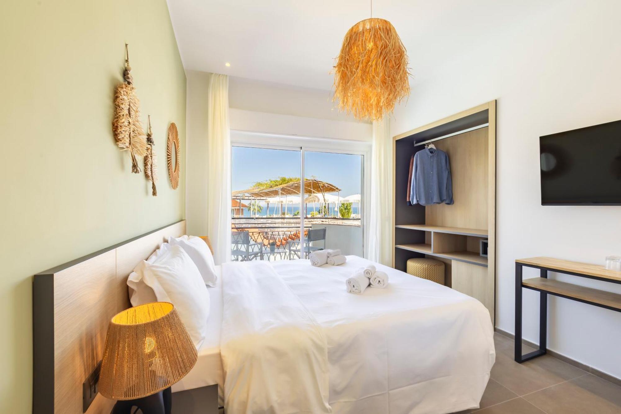 Hotel Moresco Diano Marina Bagian luar foto