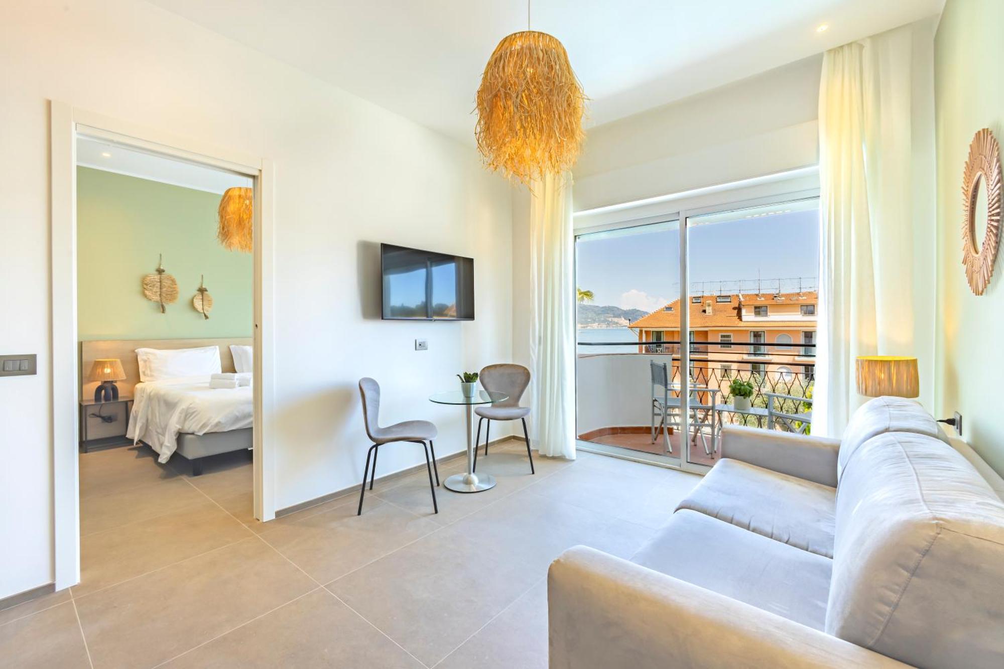 Hotel Moresco Diano Marina Bagian luar foto