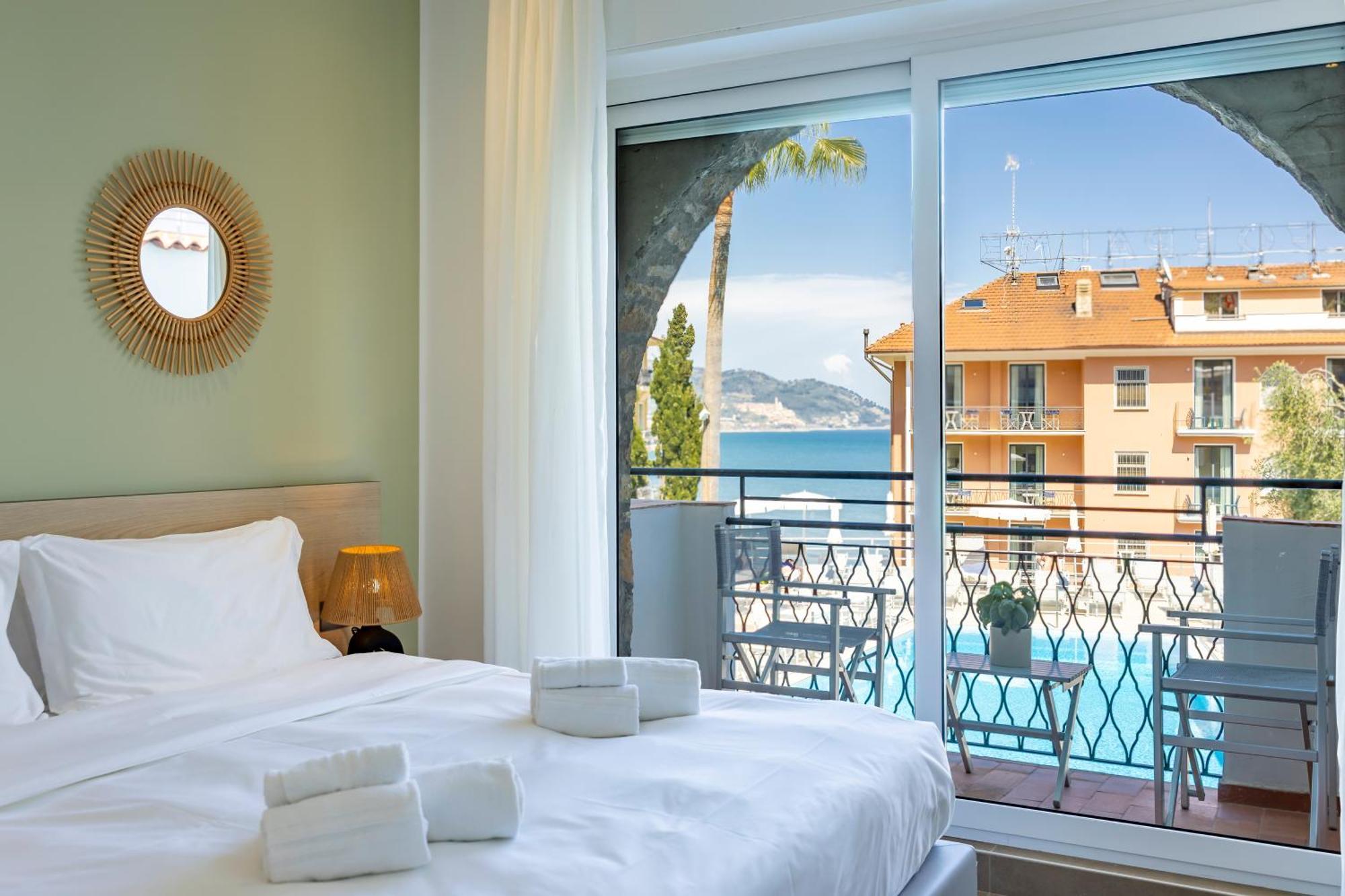 Hotel Moresco Diano Marina Bagian luar foto
